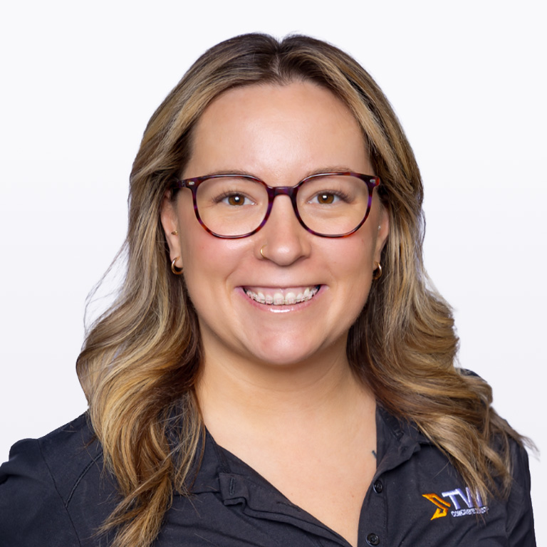 Kylie Slone headshot